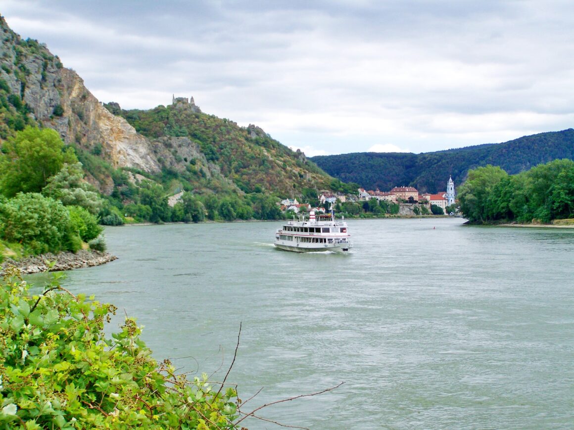 Donauromanze mit MS VistaFidelio