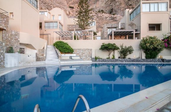 Flugreise nach Santorin – Hotel Antinea Suites & Spa