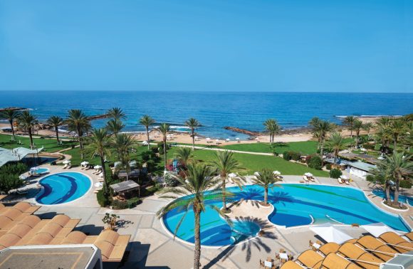 Flugreise nach Zypern – Hotel Athena Beach