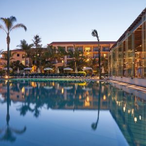 Flugreise nach Madeira – 4,5* Hotel Porto Mare by Porto Bay